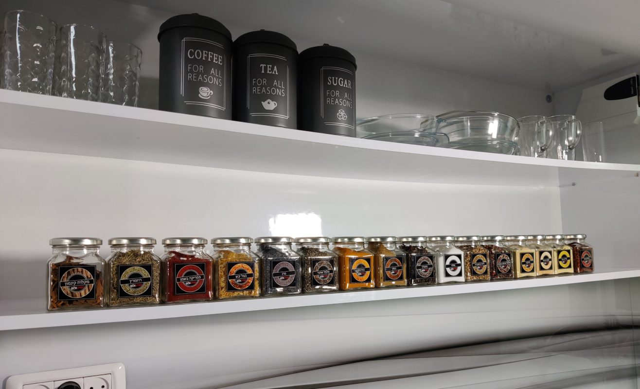 צנצנות לתבלינים